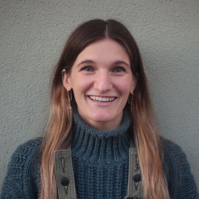 justine-albers-headshot